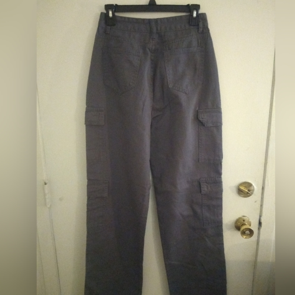 SHEIN Cargo Jeans - Picture 3 of 10